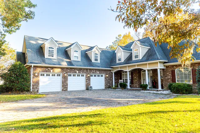 $999,900 | 33 Ridge Lake Drive, Manning, SC 29102