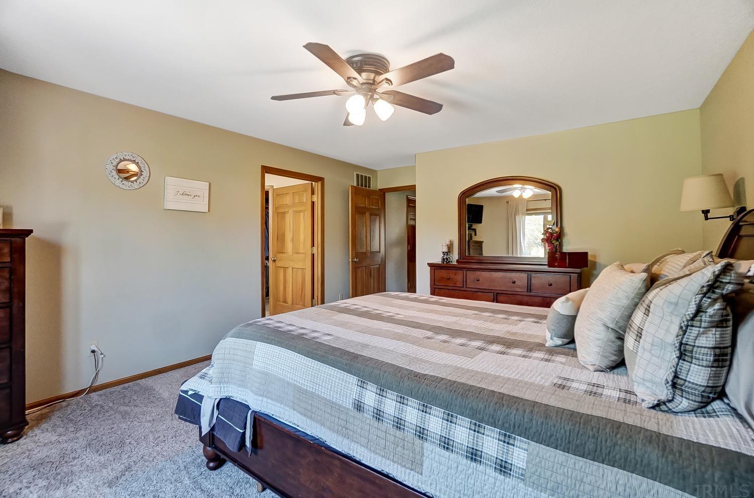 8224 Becketts Ridge Lane Fort Wayne, IN 46825 - Photo 18 of 34