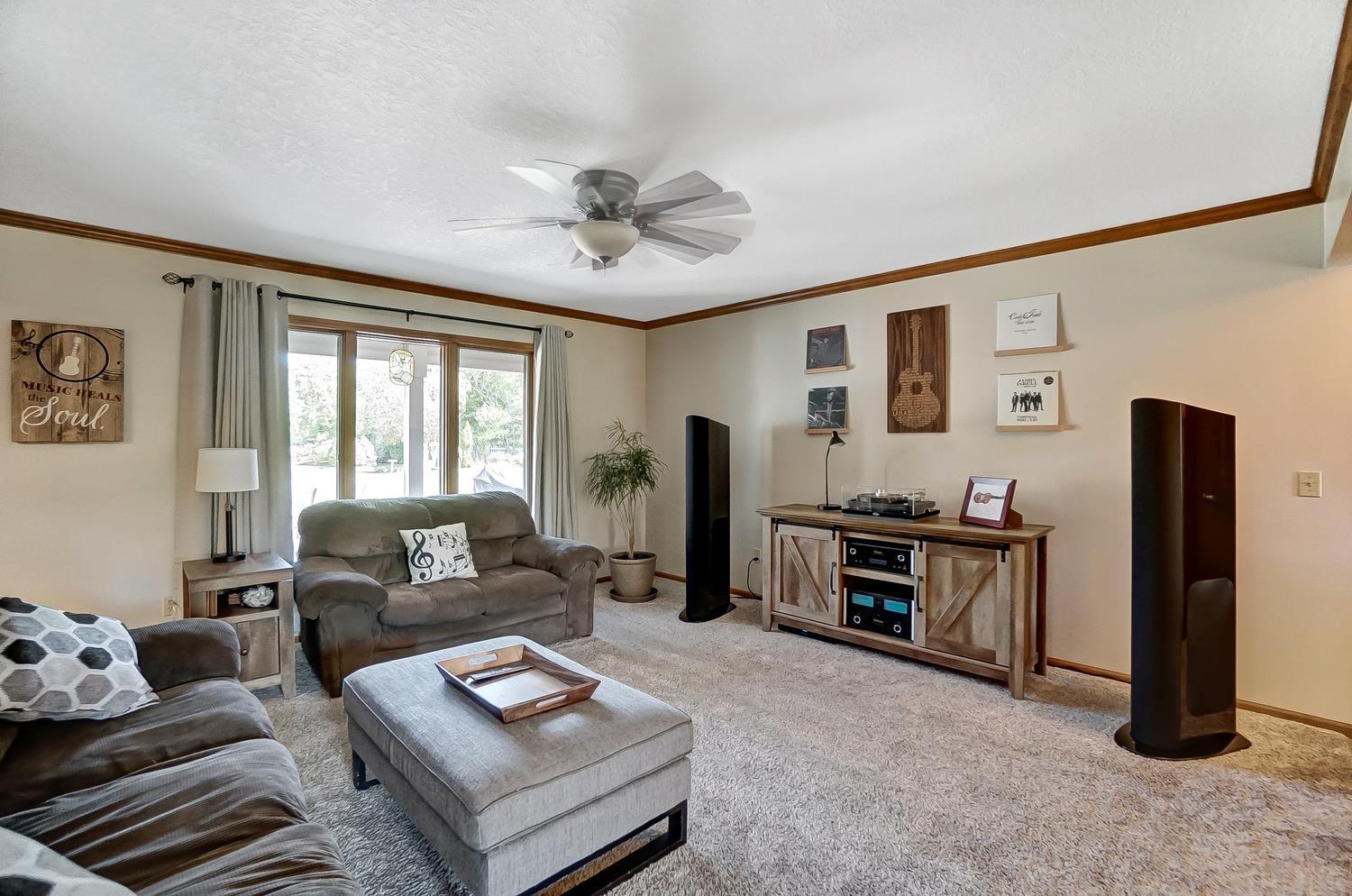 8224 Becketts Ridge Lane Fort Wayne, IN 46825 - Photo 5 of 34