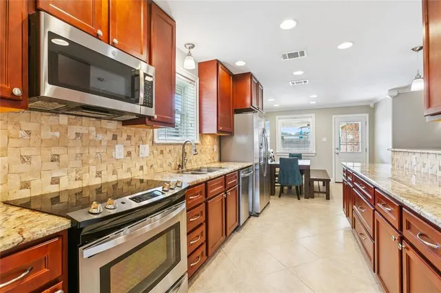 $2,500 | 4809 Wade Drive, Metairie, LA 70003