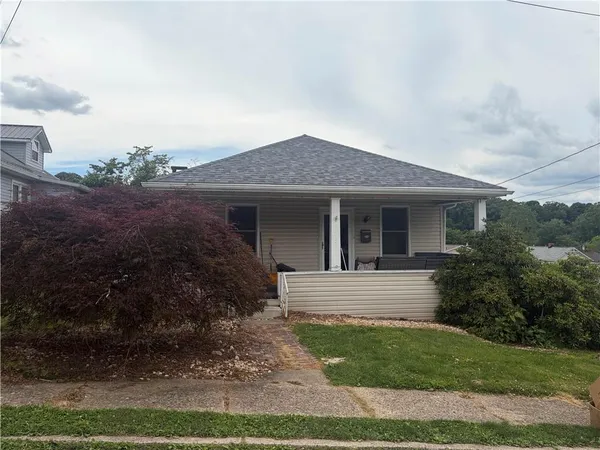 $129,900 | 202 Broadway Street, West Newton, PA 15089