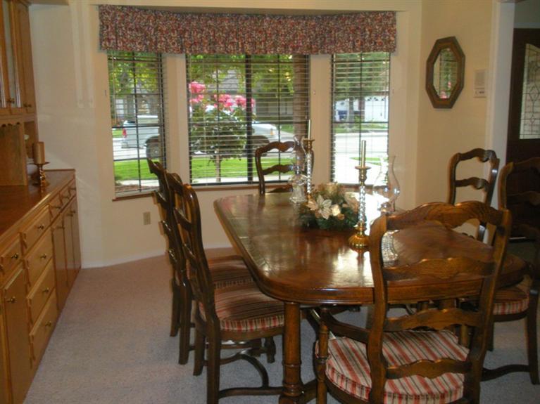 92 Post Avenue Sanger, CA 93657 - Photo 22 of 41