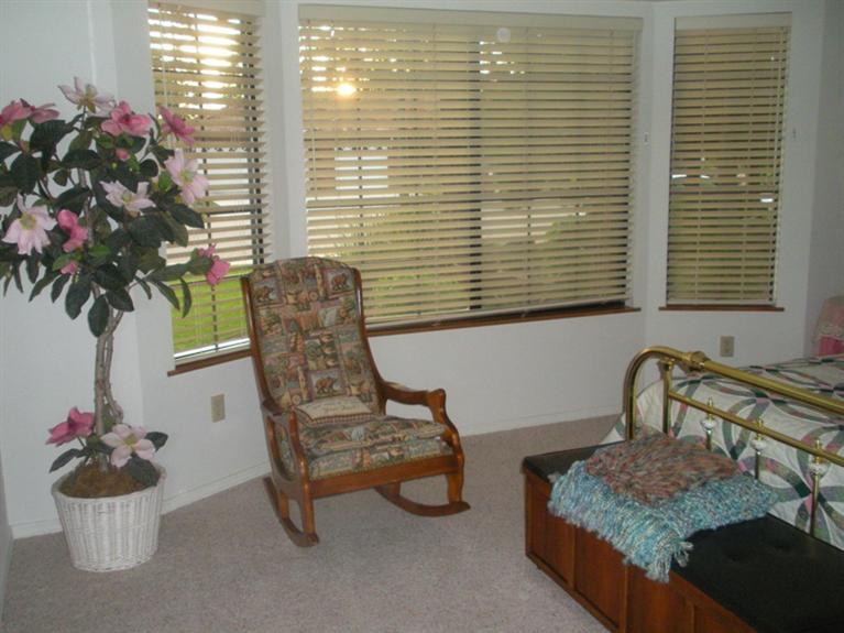 92 Post Avenue Sanger, CA 93657 - Photo 24 of 41