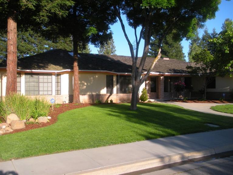 92 Post Avenue Sanger, CA 93657 - Photo 36 of 41