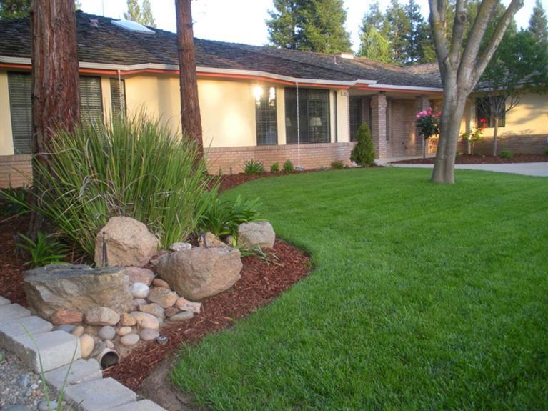 92 Post Avenue Sanger, CA 93657 - Photo 8 of 41