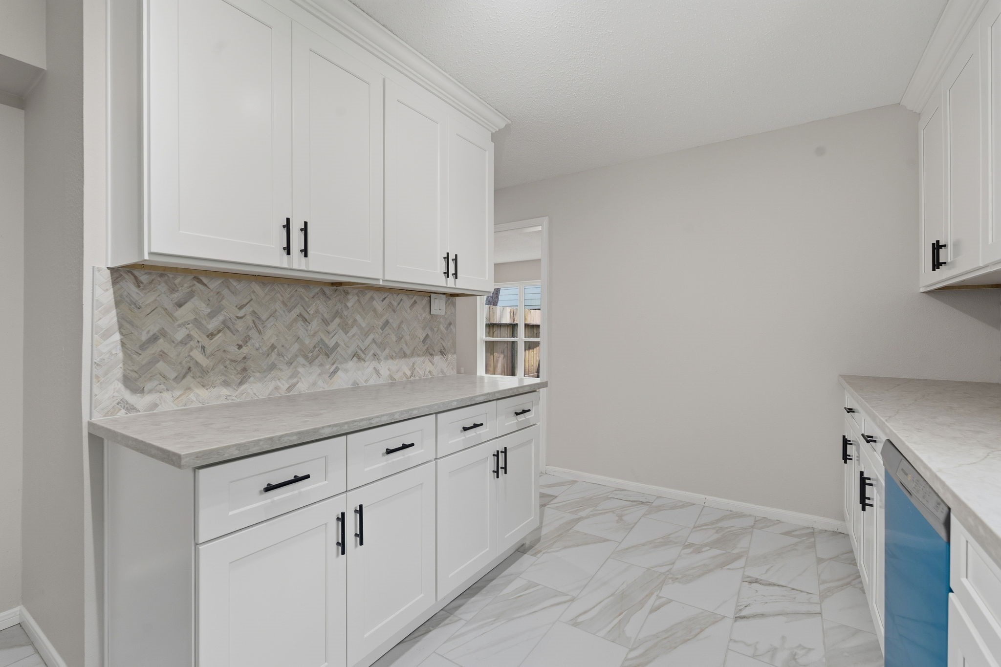 8122 Oak Moss Drive Spring, TX 77379 - Photo 15 of 36 Kitchen