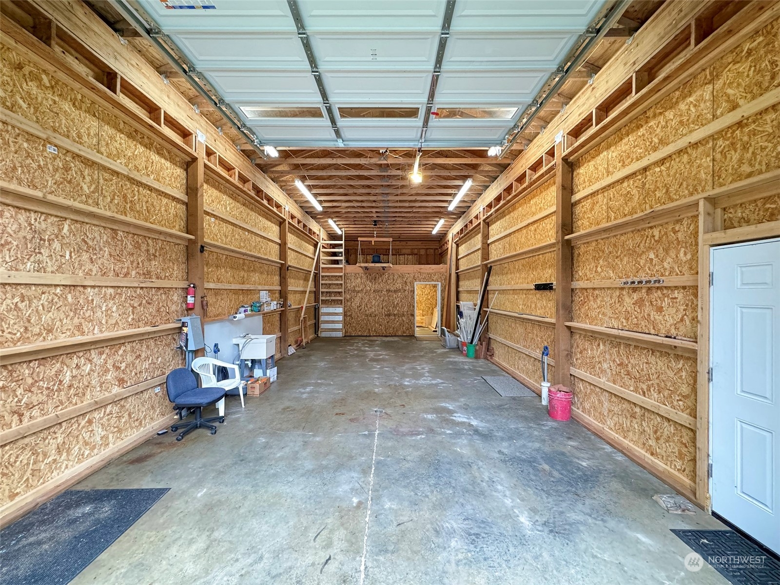 283 Fern Road Port Angeles, WA 98362 - Photo 36 of 40 Gallery Image 36