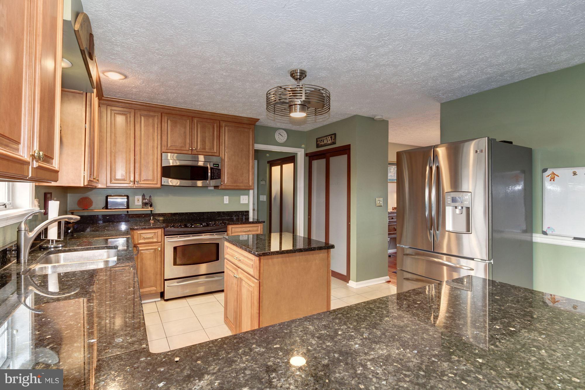 3891 Gamber Road Finksburg, MD 21048 - Photo 3 of 30 Kitchen with stainless steel matching appliances