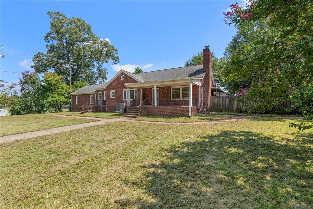 208 Gaines Street Central, SC 29630 - Photo 1 of 44