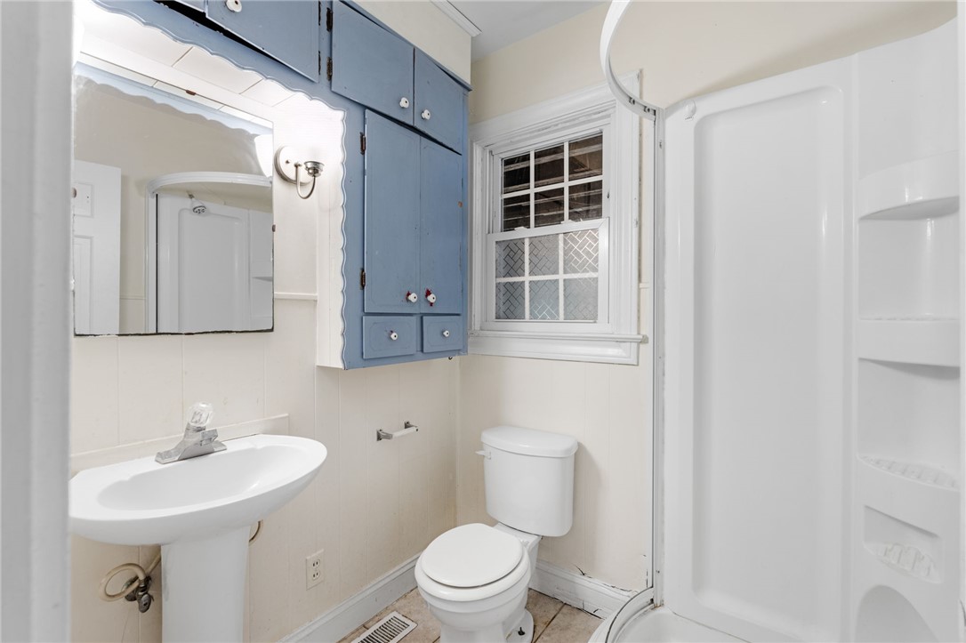 208 Gaines Street Central, SC 29630 - Photo 16 of 44