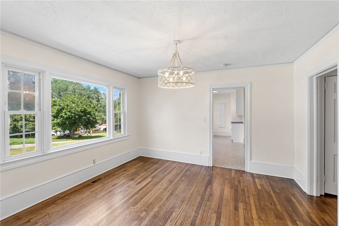 208 Gaines Street Central, SC 29630 - Photo 10 of 44