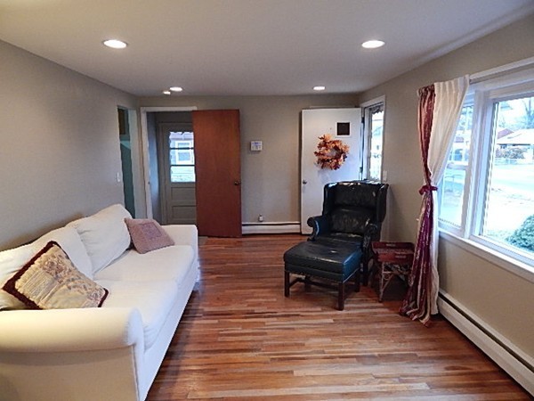 75 Falmouth Road Chicopee, MA 01020 - Photo 1 of 18 Gallery Image 1