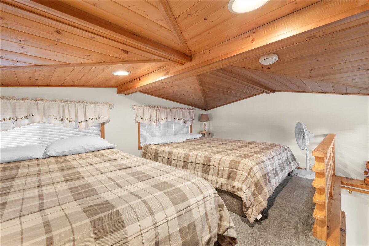 7900 Hyatt Prairie Road, Unit 25 Ashland, OR 97520 - Photo 18 of 20 Loft 2 beds