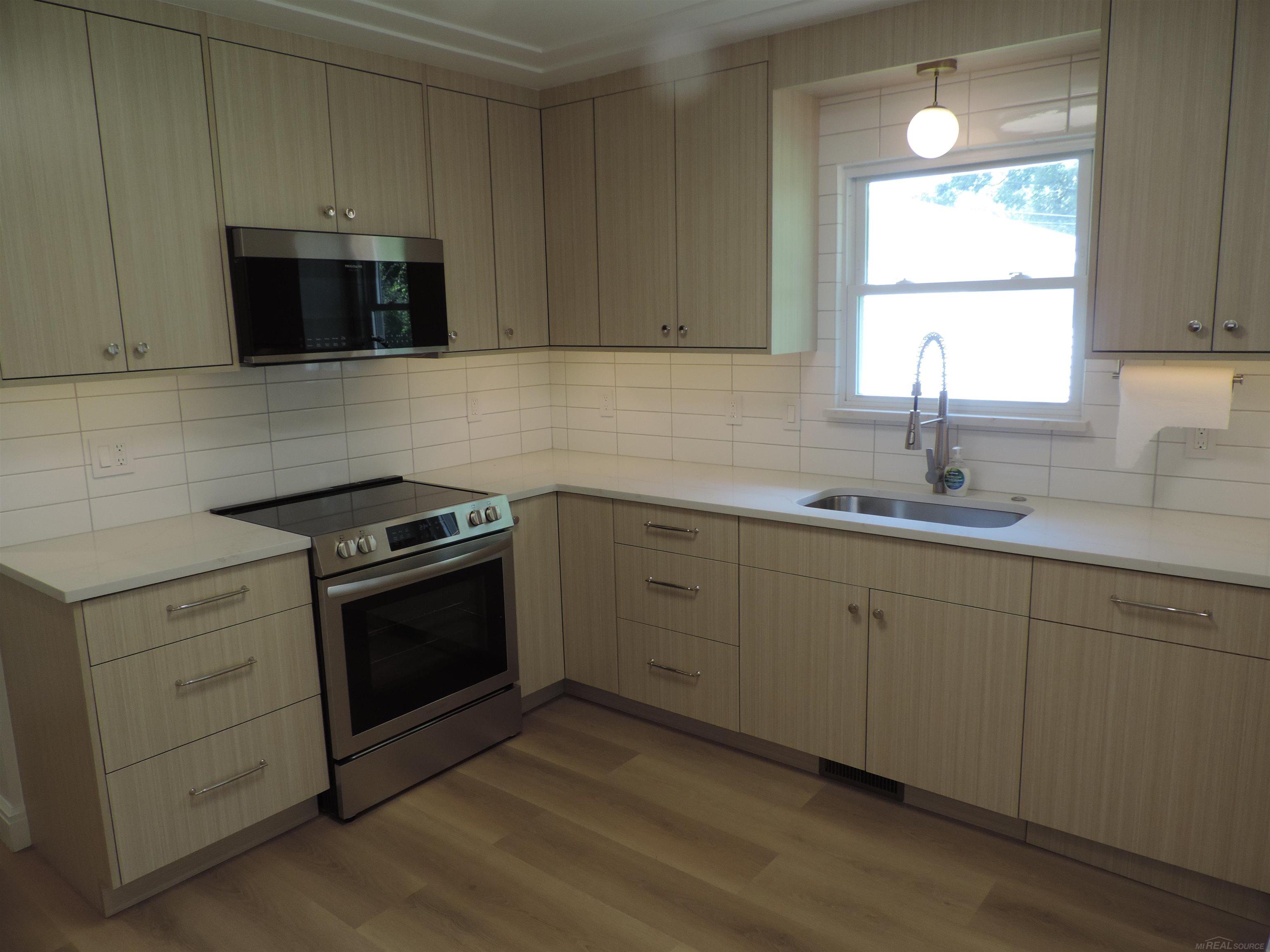 1838 Alsdorf Avenue Rochester Hills, MI 48309 - Photo 8 of 59