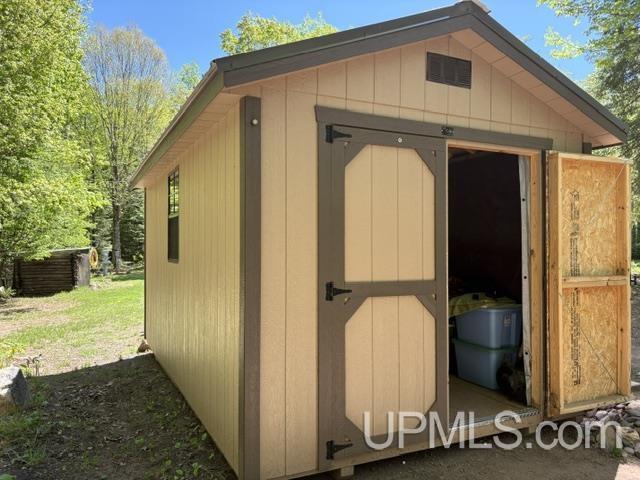 N8640 East End Road Ironwood, MI 49938 - Photo 9 of 10
