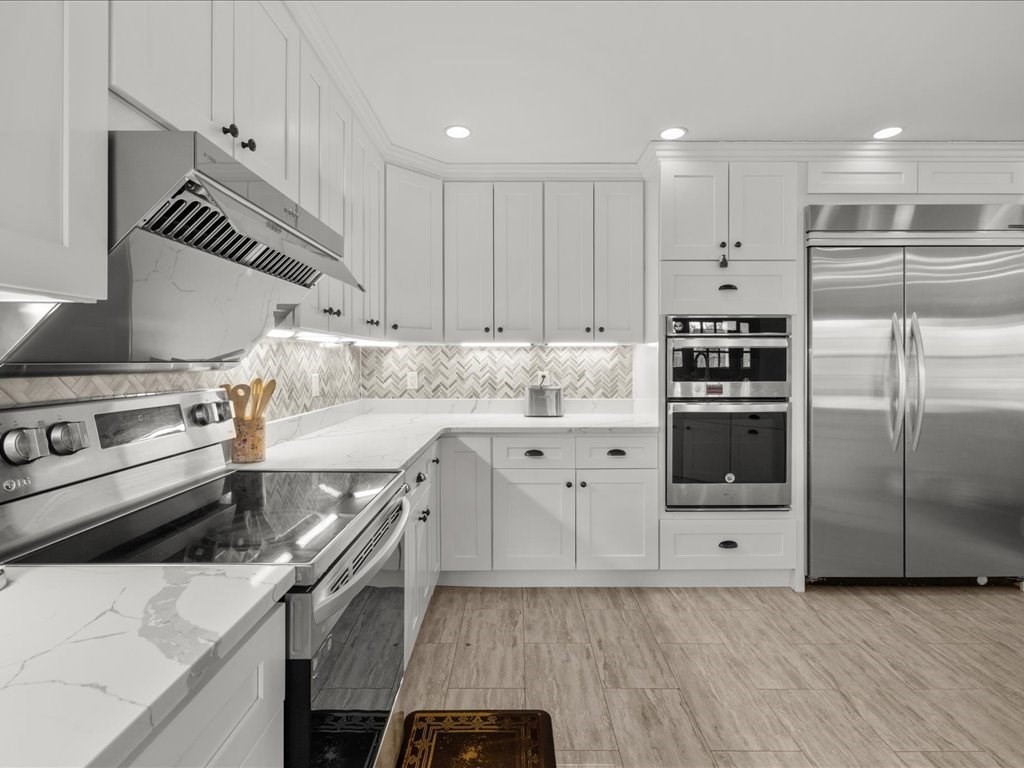 132 Thatcher Street Westwood, MA 02090 - Photo 2 of 35