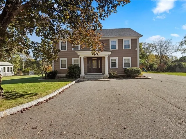$1,895,000 | 132 Thatcher Street, Westwood, MA 02090