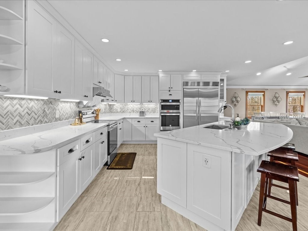 132 Thatcher Street Westwood, MA 02090 - Photo 5 of 35