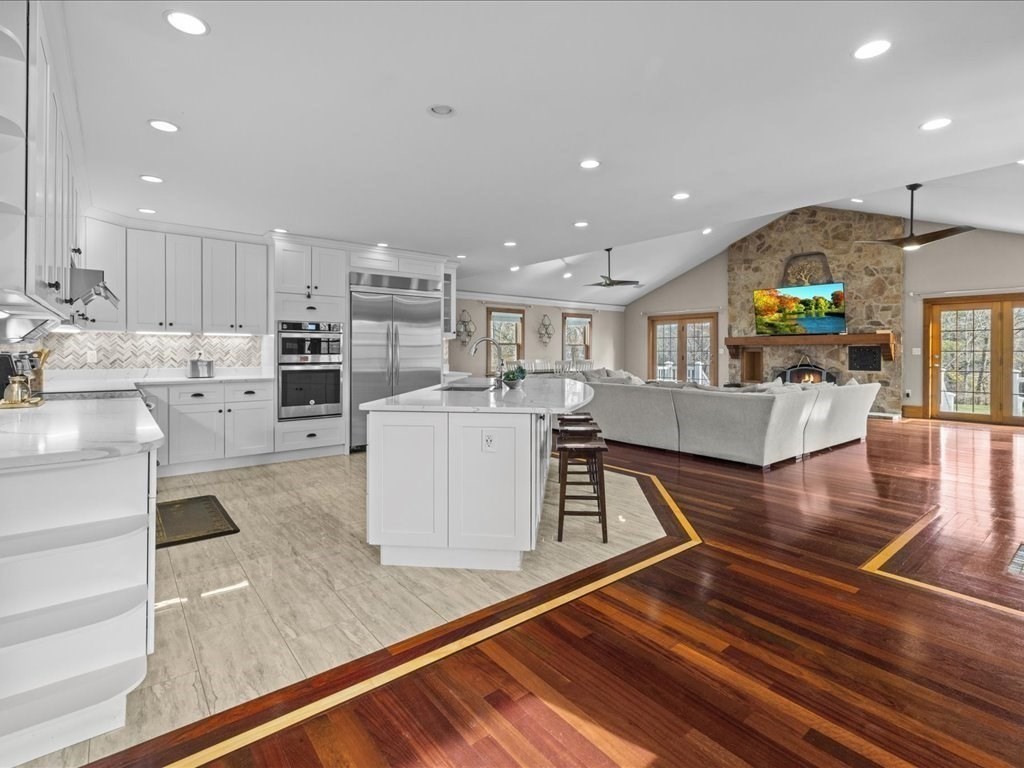 132 Thatcher Street Westwood, MA 02090 - Photo 6 of 35