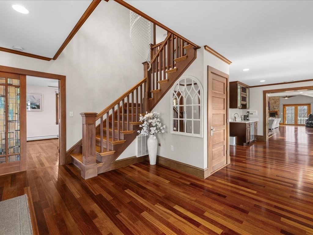 132 Thatcher Street Westwood, MA 02090 - Photo 10 of 35