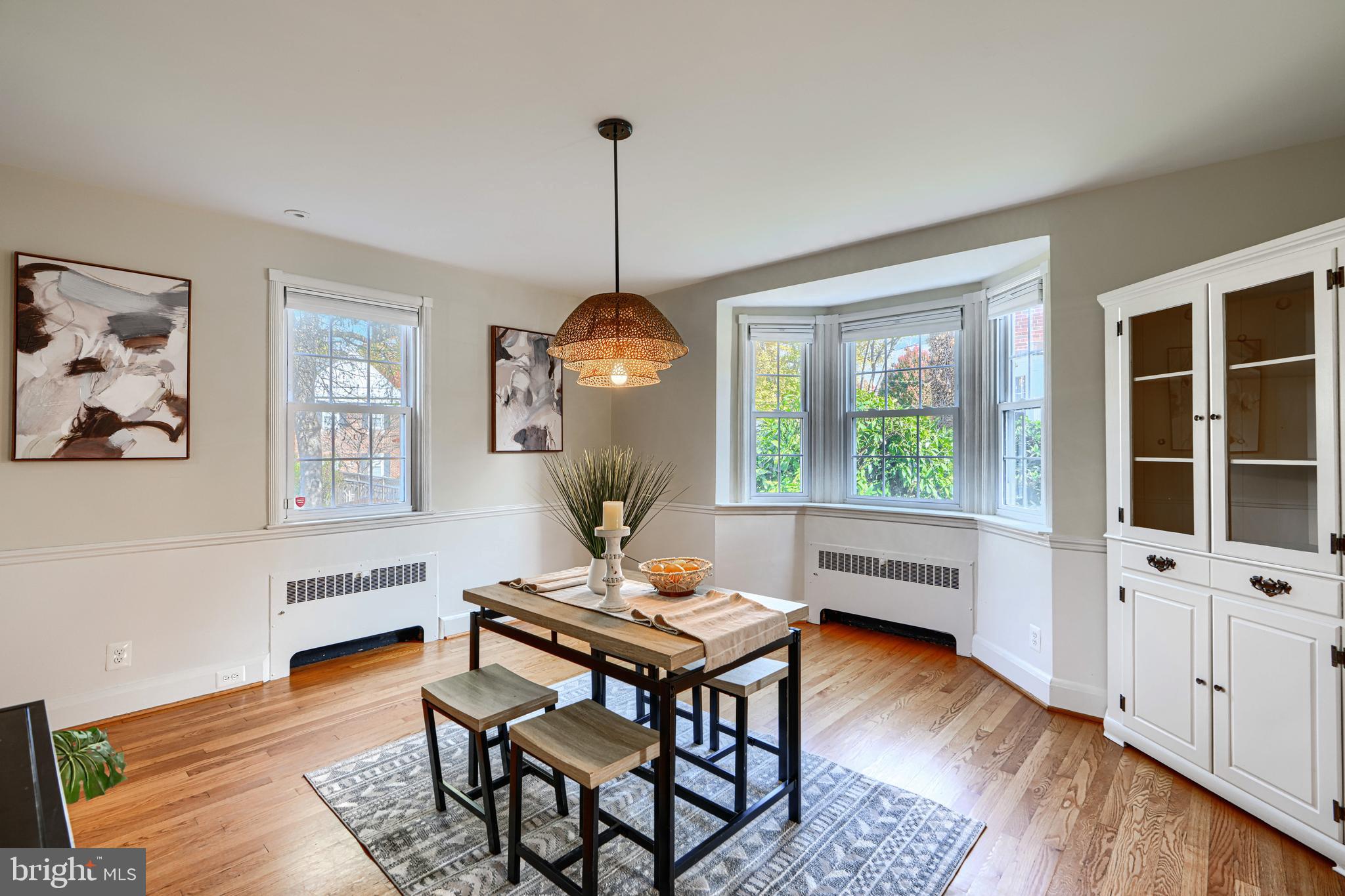 100 Dunkirk Road Baltimore, MD 21212 - Photo 4 of 65 a living room with furniture and a window