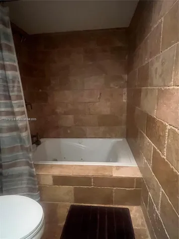 $2,200 | 1825 South Ocean Drive, Unit 413, Hallandale Beach, FL 33009