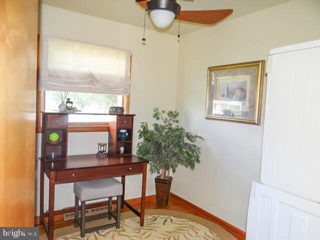 1885 Wayne Road Chambersburg, PA 17202 - Photo 15 of 25 Gallery Image 15