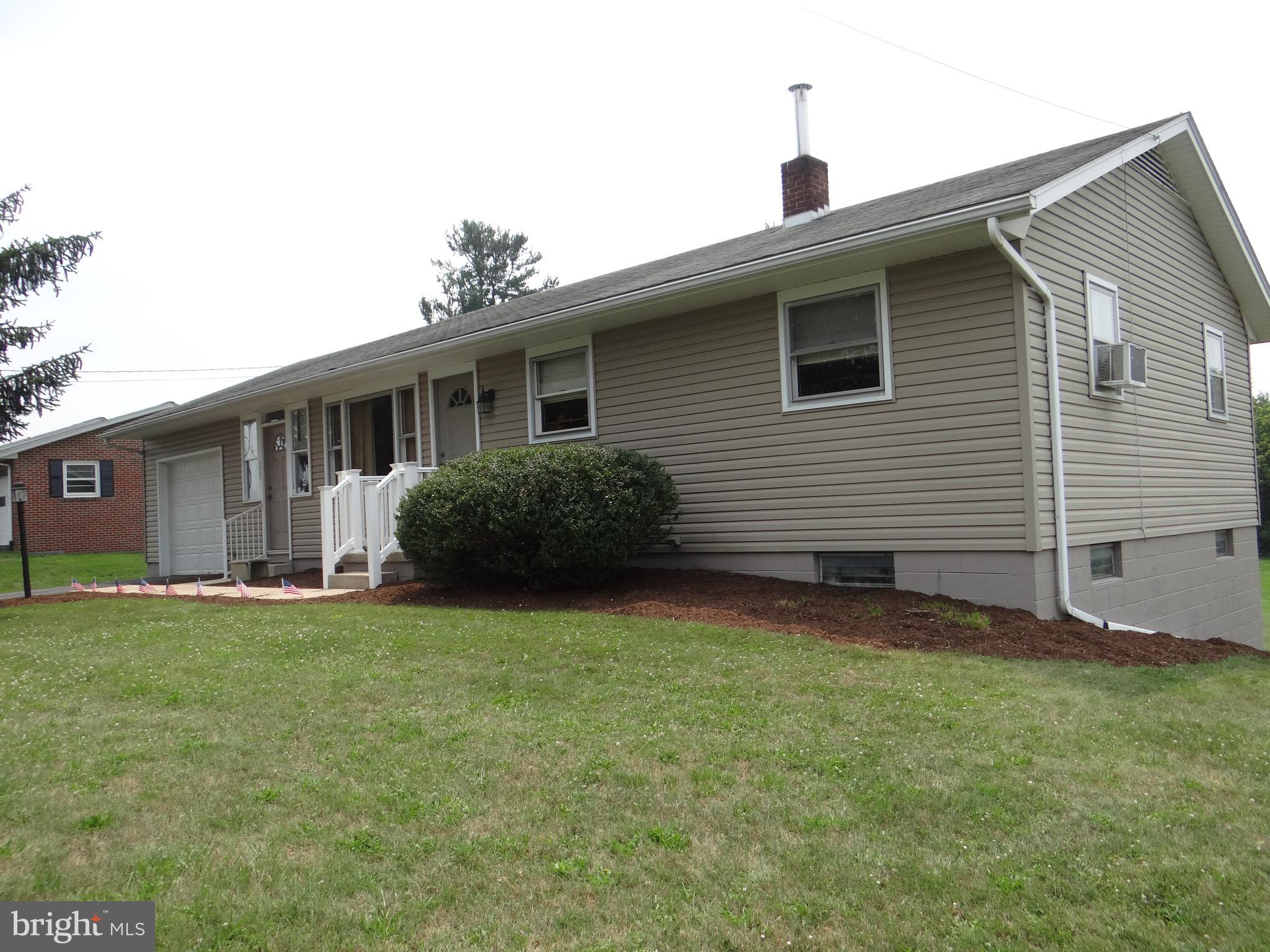 1885 Wayne Road Chambersburg, PA 17202 - Photo 4 of 25 Gallery Image 4