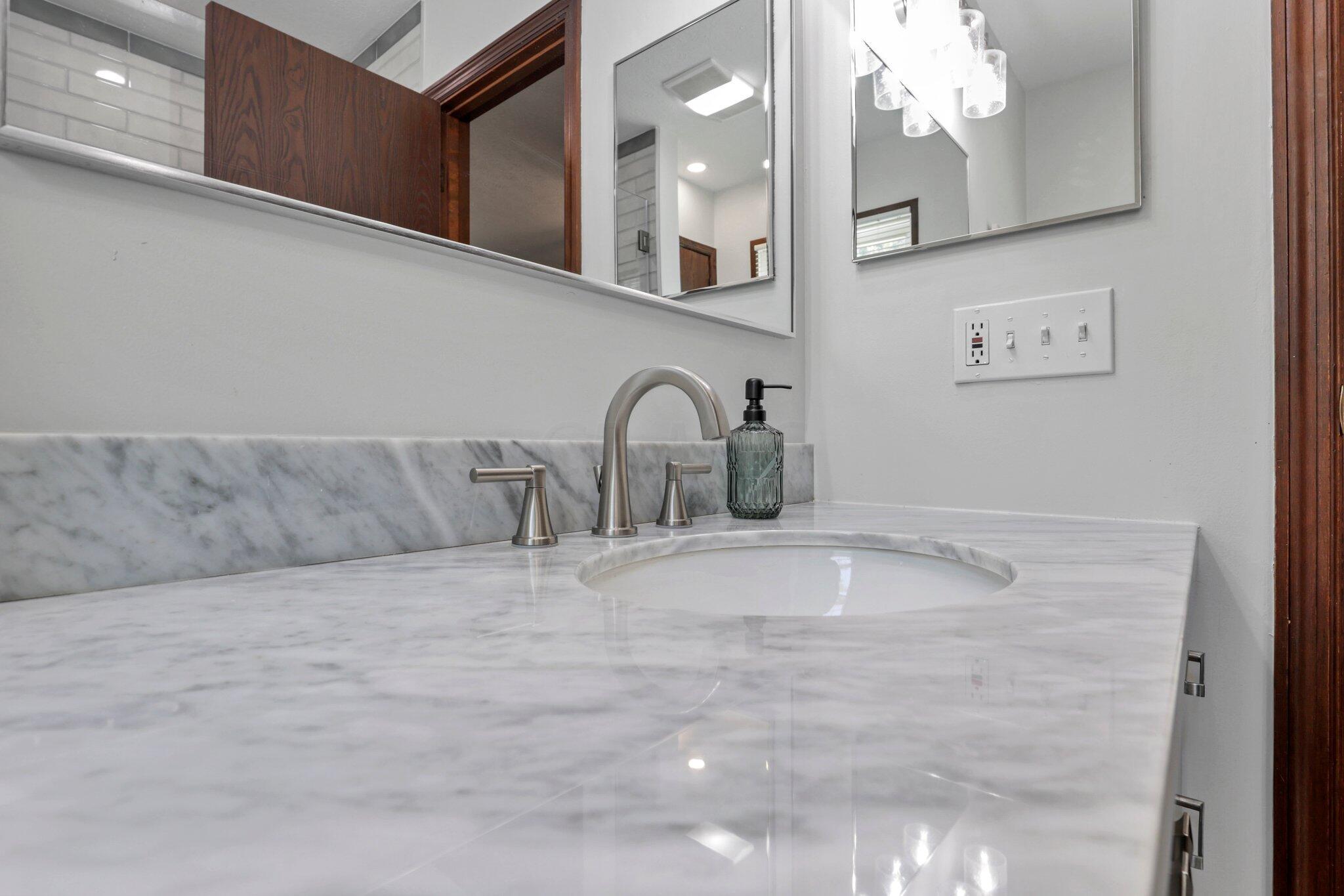 1821 Pine Road Heath, OH 43056 - Photo 28 of 62 Owner's suite sink