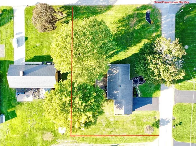 $285,000 | 3025 Spring Garden Avenue, New Castle, PA 16105