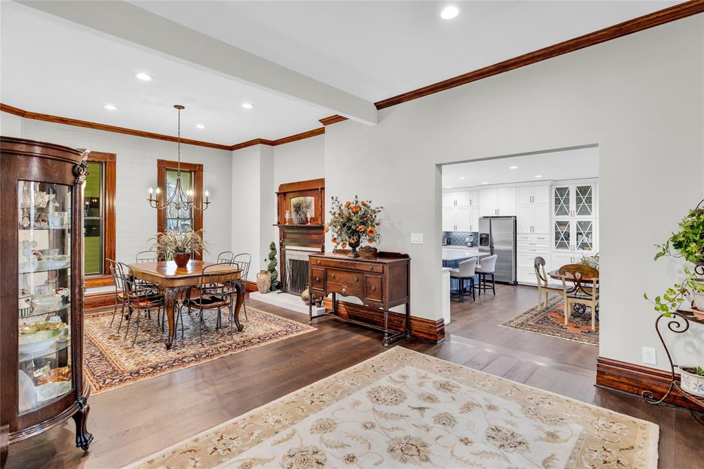 304 North Church Street Pilot Point, TX 76258 - Photo 10 of 40 a living room with furniture and a flat screen tv
