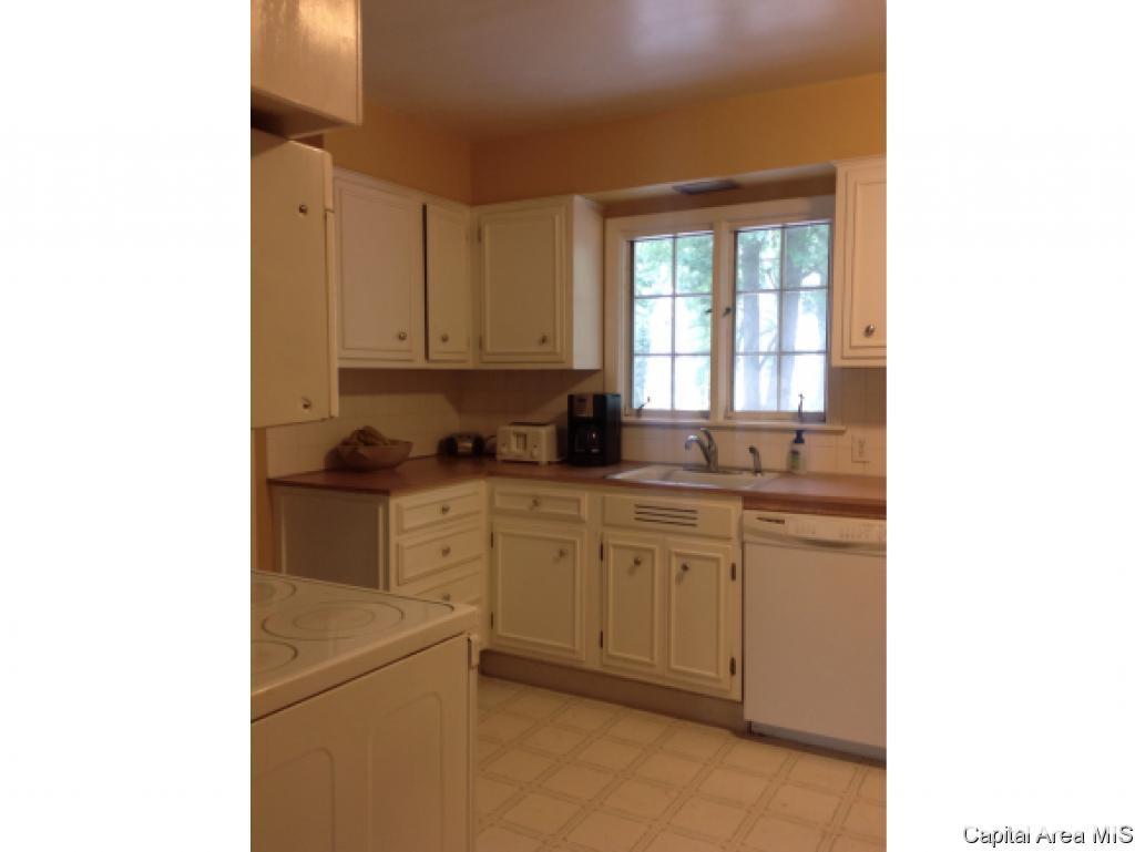 2061 Huntleigh Road Springfield, IL 62704 - Photo 6 of 20