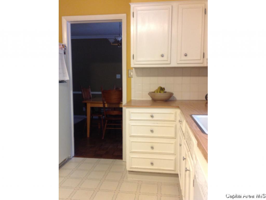 2061 Huntleigh Road Springfield, IL 62704 - Photo 8 of 20