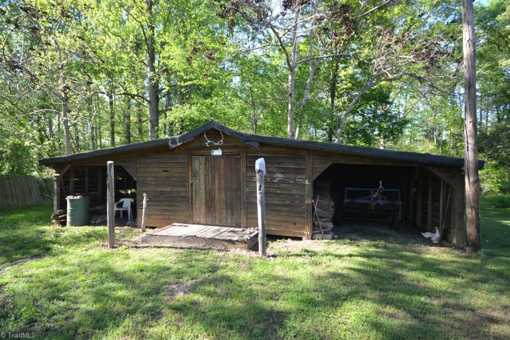 4061 Stokes Road Denton, NC 27239 - Photo 22 of 23 Barn