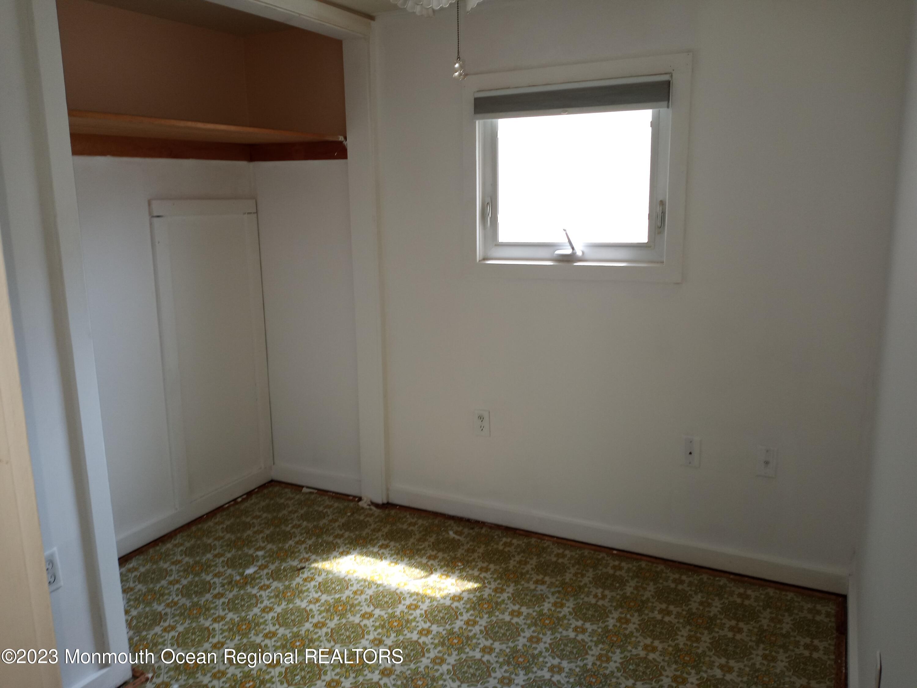 274 Lane C Hazlet, NJ 07730 - Photo 10 of 19 a view of small space