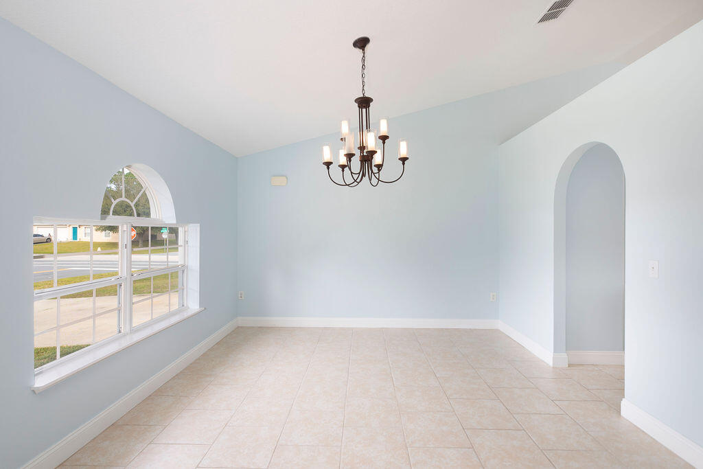 1815 Dragon Road Southeast Palm Bay, FL 32909 - Photo 8 of 41