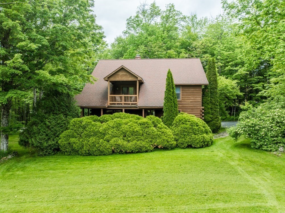 496 Old Post Road Worthington, MA 01098 - Photo 5 of 36