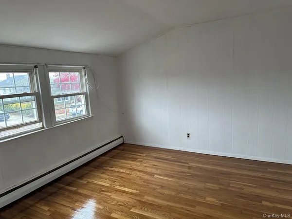 $4,500 | 109 Pratt Street, West Babylon, NY 11704