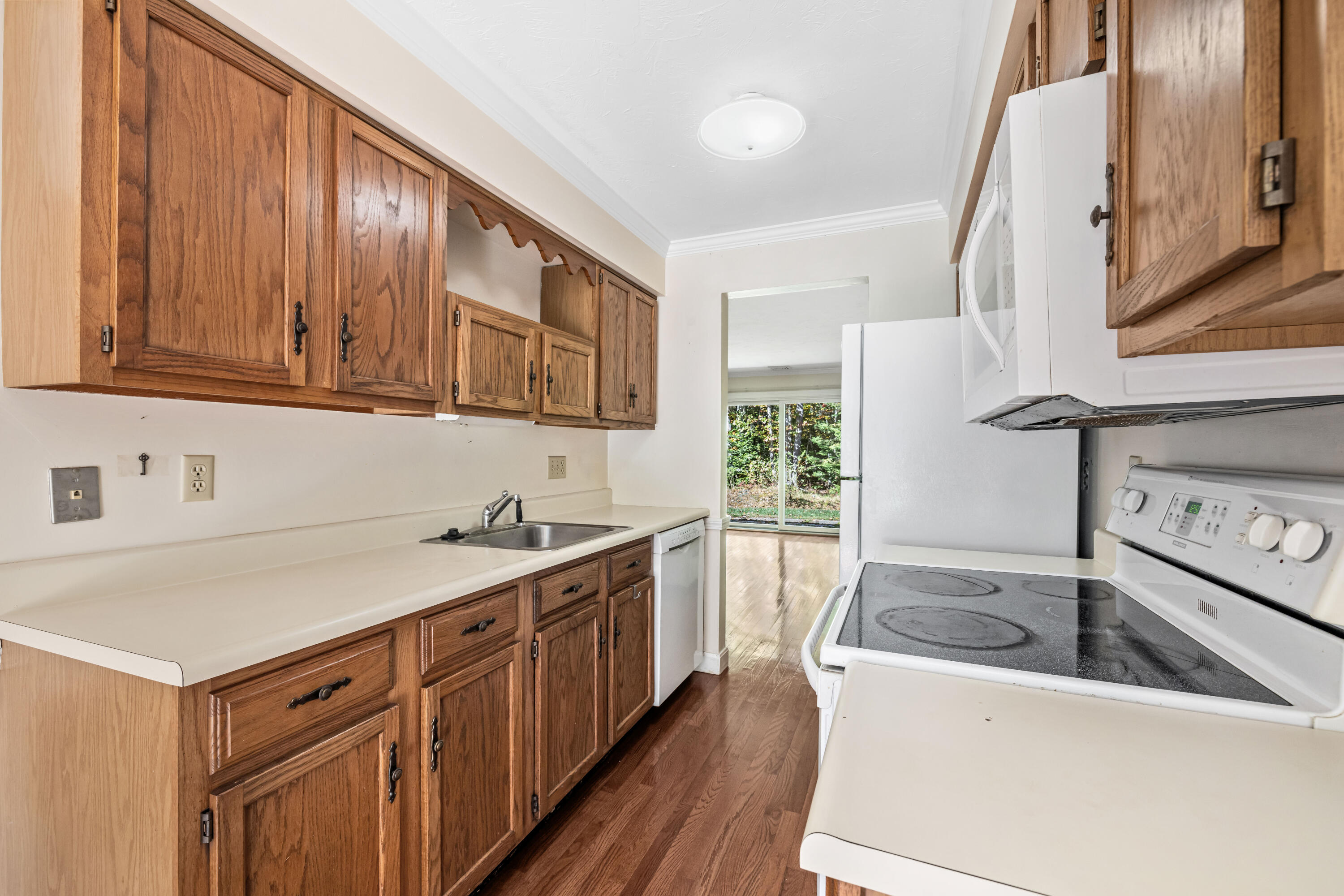 30 Stratton Road, Unit 30 Scarborough, ME 04074 - Photo 8 of 26 Kitchen