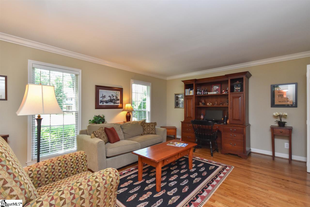 210 Oak Ridge Court Greer, SC 29650 - Photo 11 of 36 Gallery Image 11