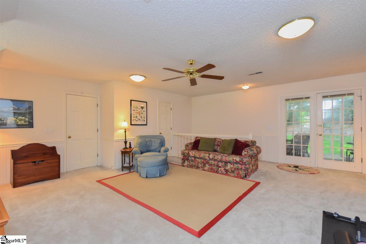 210 Oak Ridge Court Greer, SC 29650 - Photo 27 of 36 Gallery Image 27