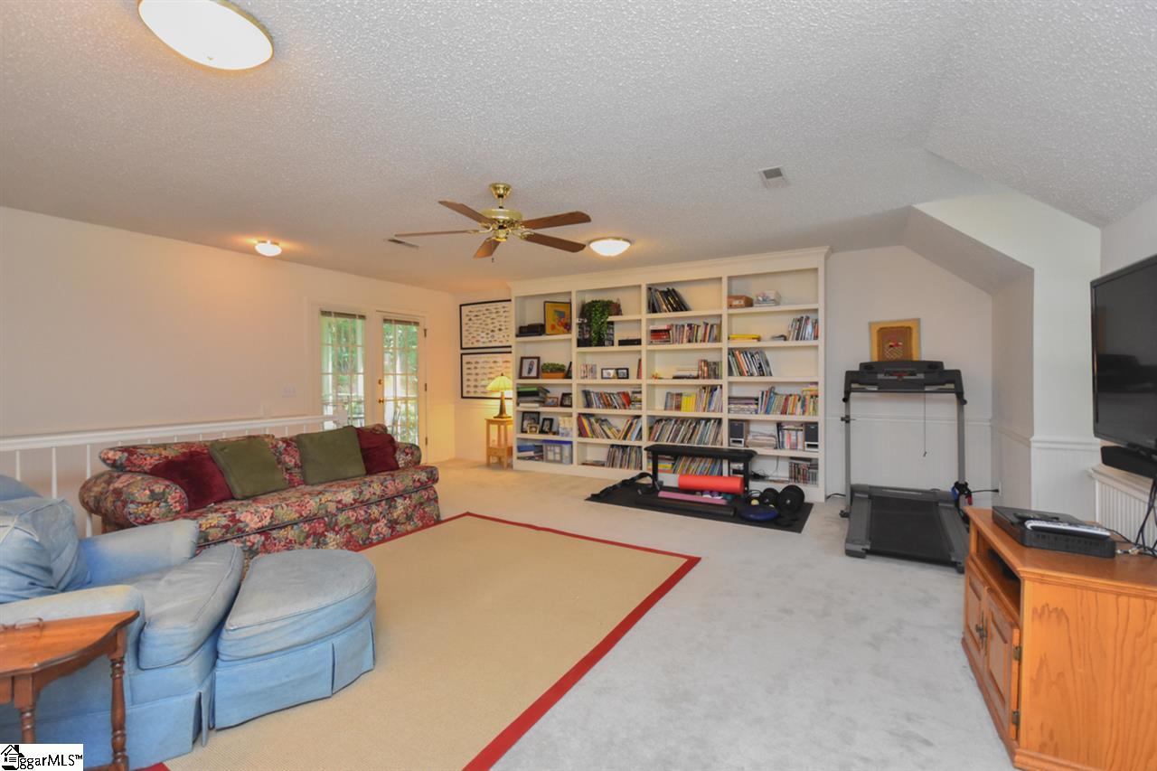 210 Oak Ridge Court Greer, SC 29650 - Photo 28 of 36 Gallery Image 28