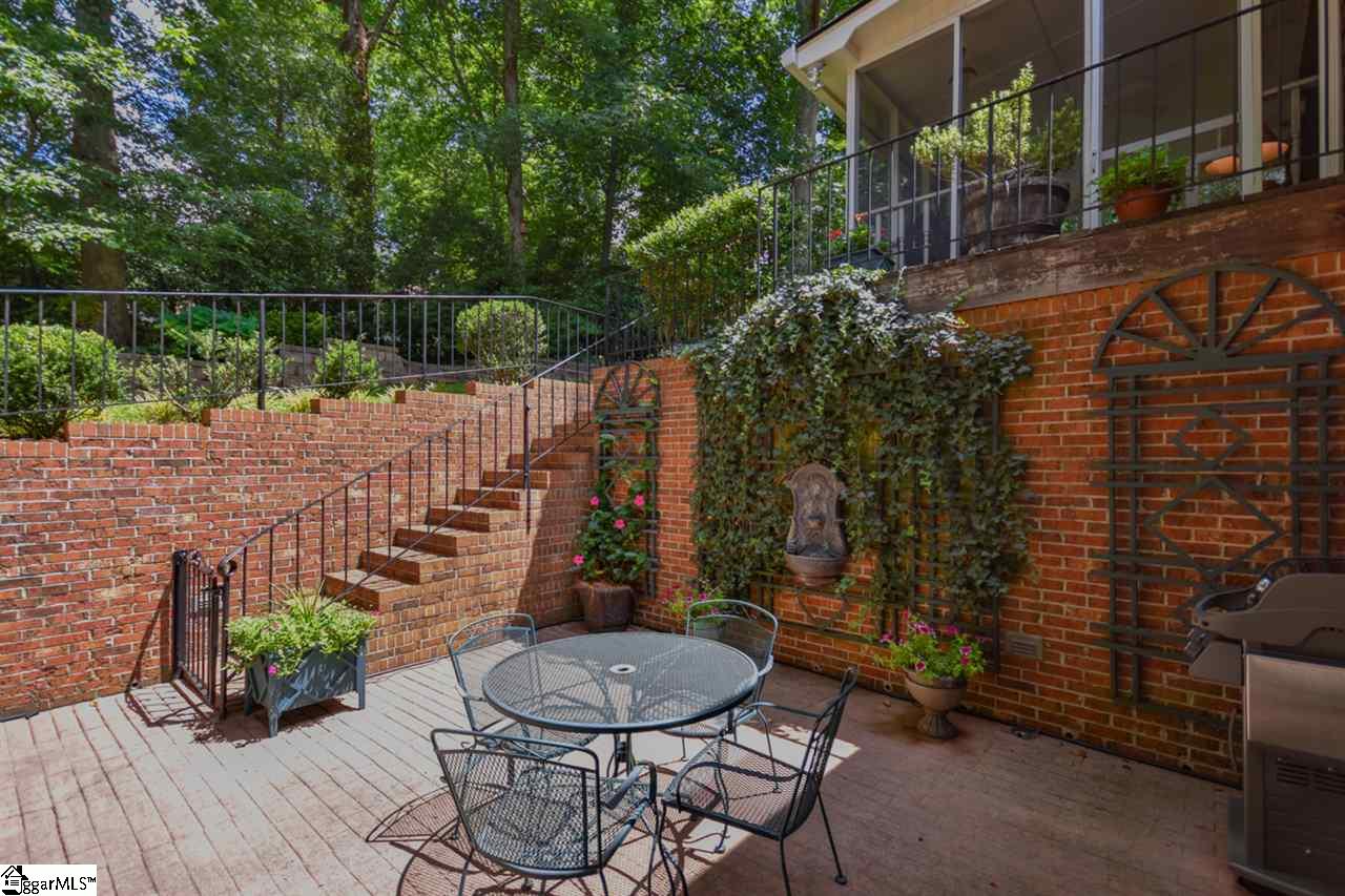 210 Oak Ridge Court Greer, SC 29650 - Photo 34 of 36 Gallery Image 34