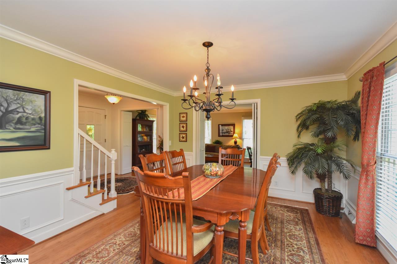 210 Oak Ridge Court Greer, SC 29650 - Photo 8 of 36 Gallery Image 8