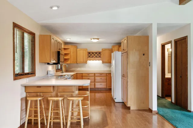 $500,000 | N8147 1015th Street, River Falls, WI 54022