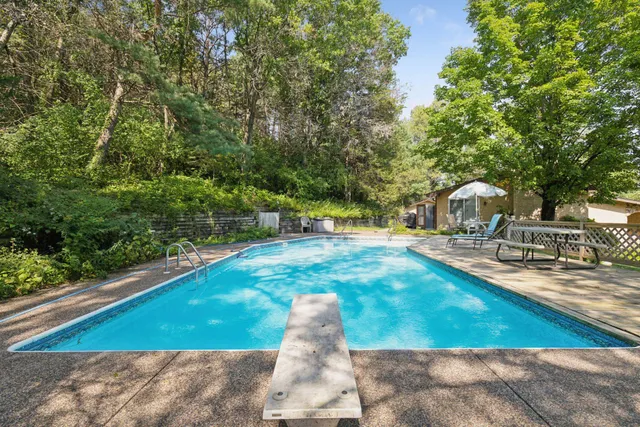 $500,000 | N8147 1015th Street, River Falls, WI 54022