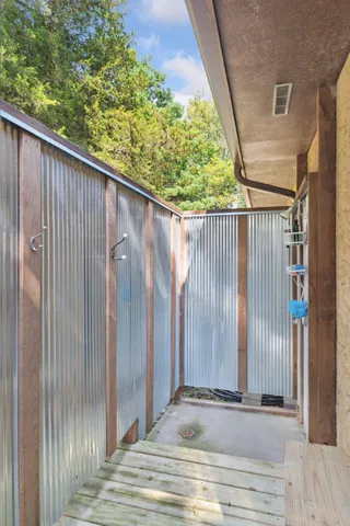 $500,000 | N8147 1015th Street, River Falls, WI 54022