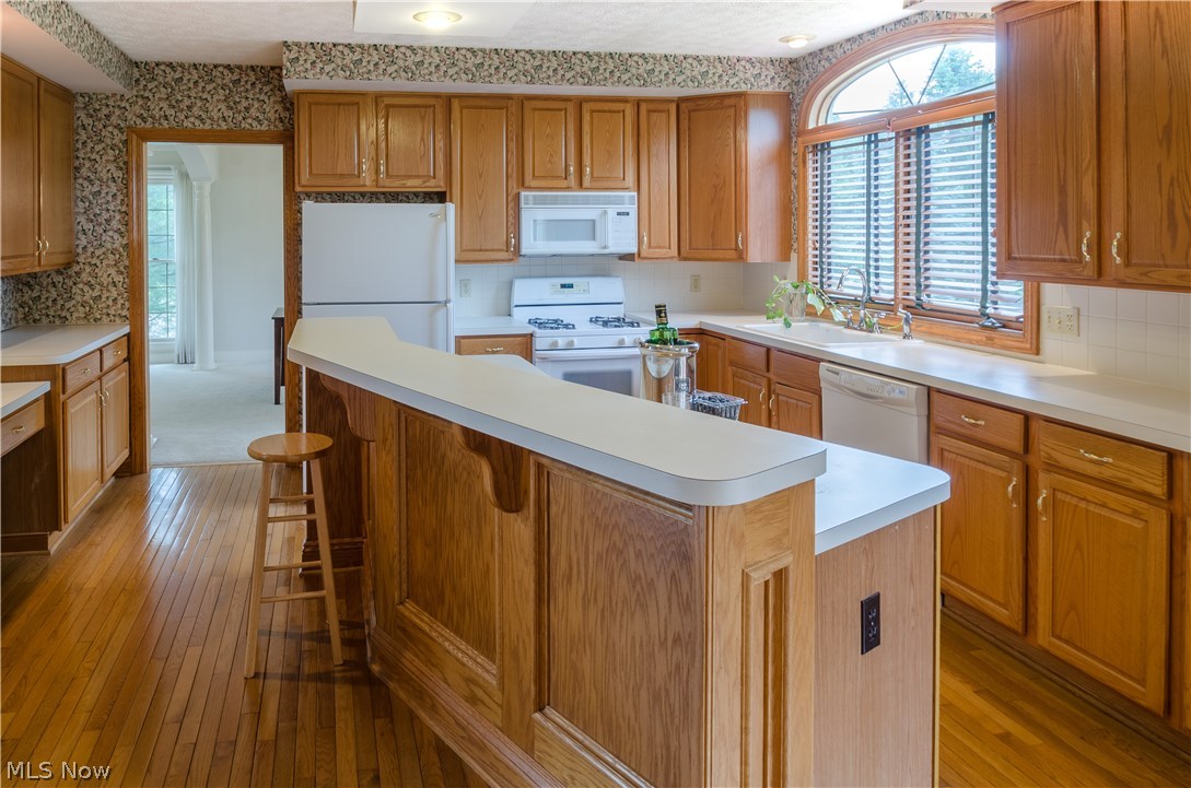 31658 Arthur Road Solon, OH 44139 - Photo 2 of 33