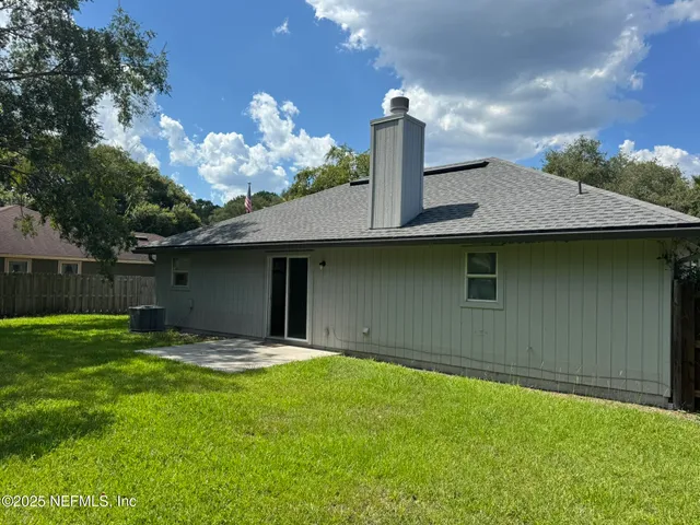 $1,900 | 84042 St James Court, Yulee, FL 32097