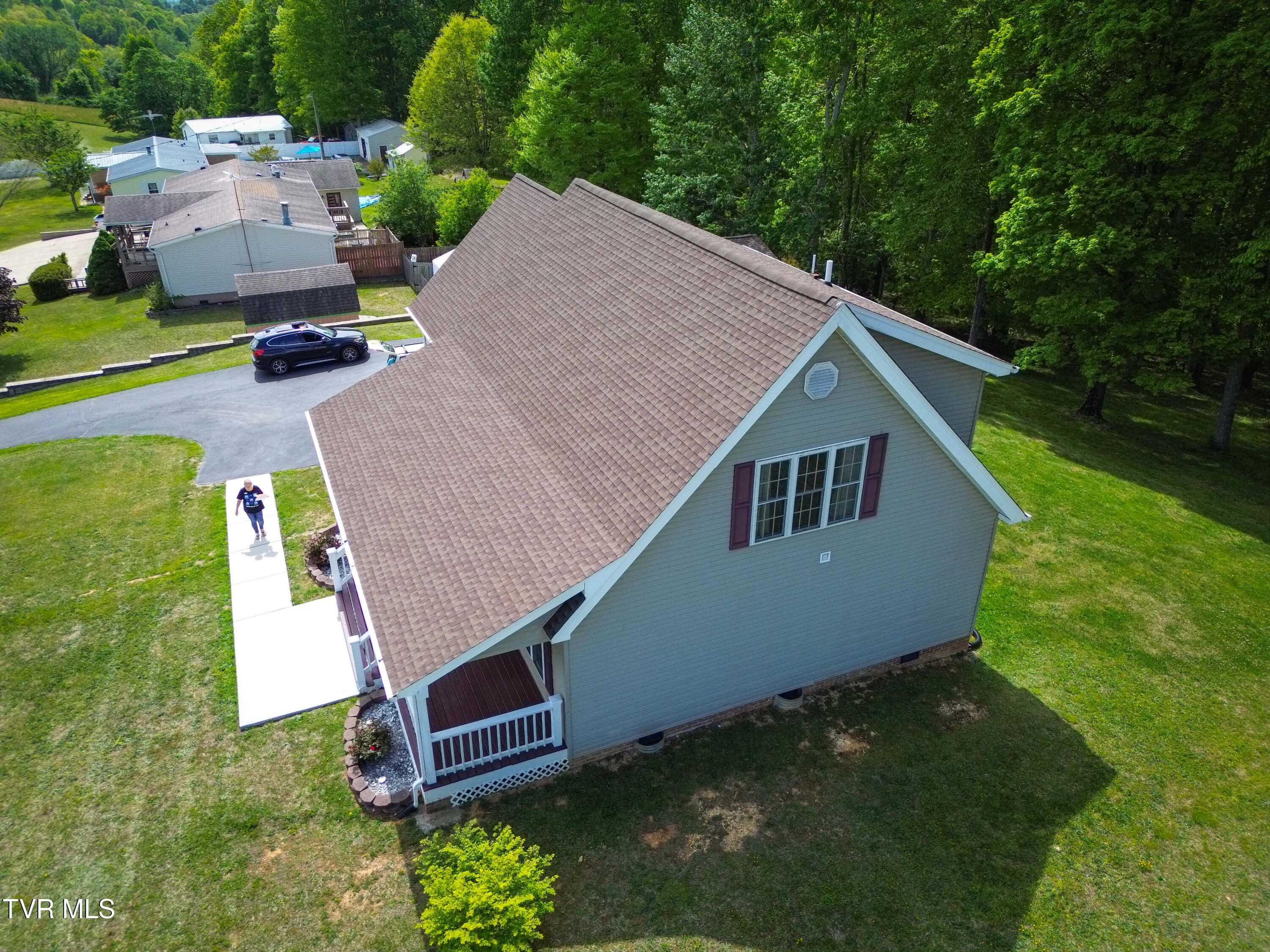30221 Old Saltworks Road Meadowview, VA 24361 - Photo 9 of 45 Messenger_creation_315B4CA4-92F9-4C80-9E
